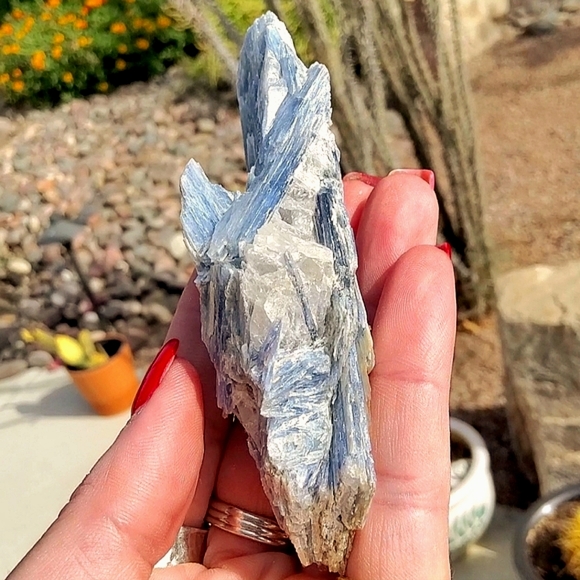 🌸🌸🌸 3/$50---Vibrant Brazilian Blue Kyanite - Picture 8 of 11